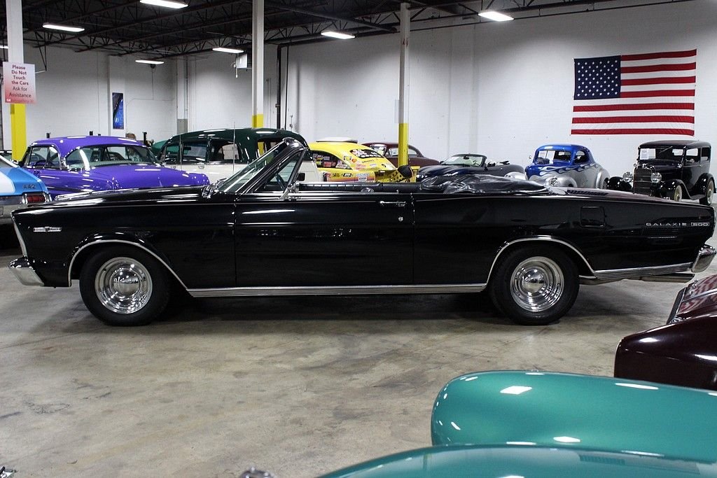 Ford Galaxie